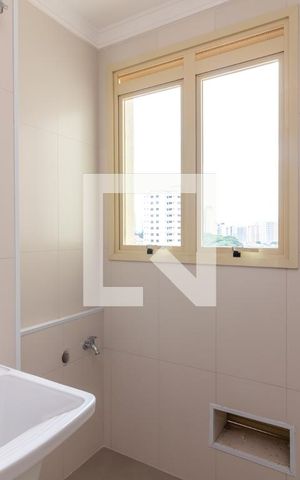 Apartamento à venda com 75m², 2 quartos e 1 vagaÁrea de Serviço