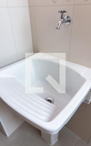 Apartamento à venda com 75m², 2 quartos e 1 vagaÁrea de Serviço