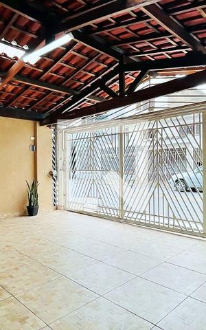Casa à venda com 172m², 3 quartos e 2 vagasGaragem