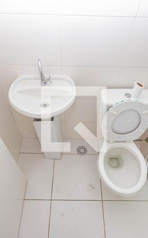 Apartamento à venda com 33m², 2 quartos e sem vaga Apartamento à venda com 33m², 2 quartos e sem vagaBanheiro