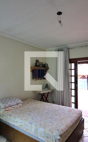 Casa à venda com 306m², 3 quartos e 2 vagasQuarto 1