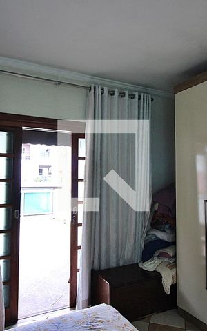 Casa à venda com 306m², 3 quartos e 2 vagasQuarto 1