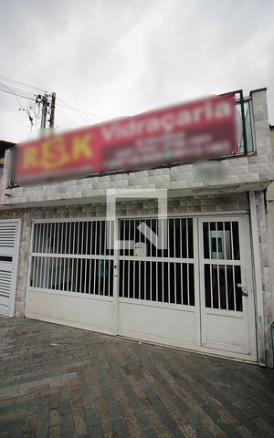 Casa à venda com 306m², 3 quartos e 2 vagasFachada 