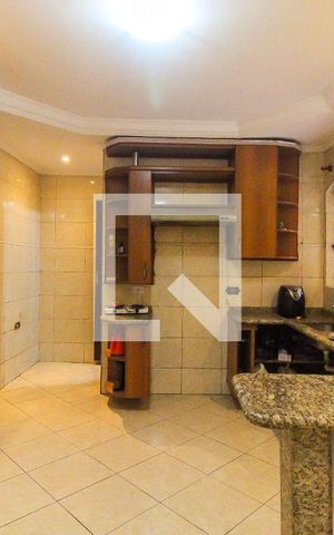 Casa à venda com 149m², 3 quartos e 3 vagas Casa à venda com 149m², 3 quartos e 3 vagasCozinha