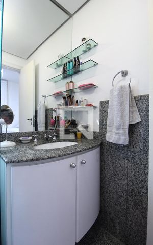 Apartamento à venda com 100m², 3 quartos e 2 vagasBanheiro da Suíte 3