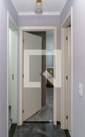 Apartamento à venda com 81m², 2 quartos e 2 vagasCorredor