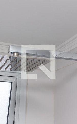 Apartamento à venda com 81m², 2 quartos e 2 vagasBanheiro da Suíte