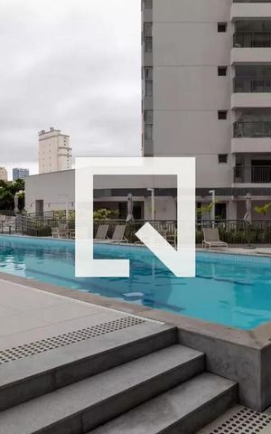 Apartamento à venda com 81m², 2 quartos e 2 vagas Apartamento à venda com 81m², 2 quartos e 2 vagasÁrea comum - Piscina
