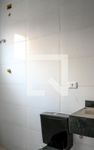Casa à venda com 200m², 3 quartos e 2 vagas Casa à venda com 200m², 3 quartos e 2 vagasBanheiro Quarto 3 - Suíte