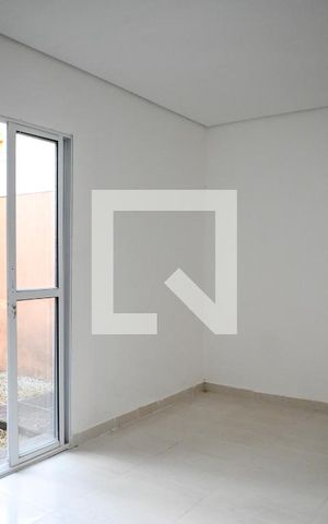Casa à venda com 200m², 3 quartos e 2 vagas Casa à venda com 200m², 3 quartos e 2 vagasEdícula