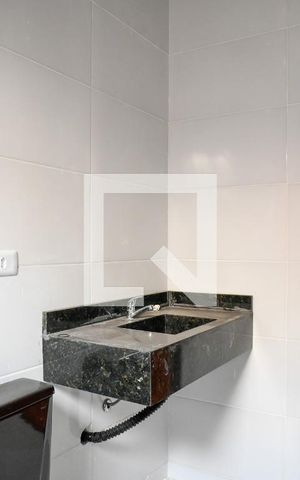 Casa à venda com 200m², 3 quartos e 2 vagas Casa à venda com 200m², 3 quartos e 2 vagasBanheiro Quarto 3 - Suíte