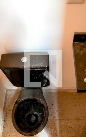 Casa à venda com 200m², 3 quartos e 2 vagas Casa à venda com 200m², 3 quartos e 2 vagasLavabo