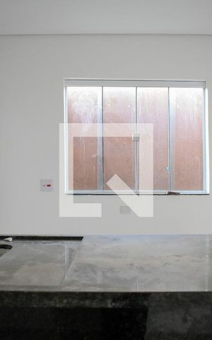 Casa à venda com 200m², 3 quartos e 2 vagas Casa à venda com 200m², 3 quartos e 2 vagasCozinha