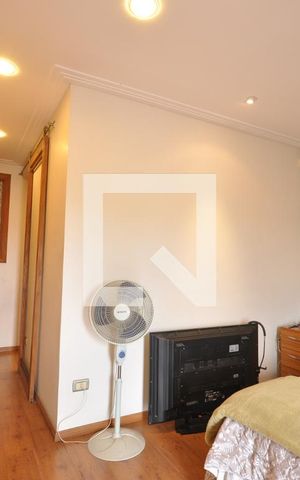 Casa à venda com 378m², 4 quartos e 8 vagasSuíte Master