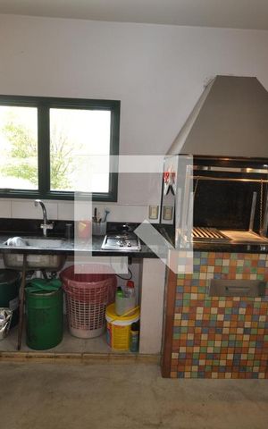 Casa à venda com 378m², 4 quartos e 8 vagasChurrasqueira