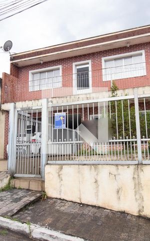 Casa à venda com 300m², 5 quartos e 6 vagasFachada