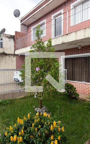 Casa à venda com 300m², 5 quartos e 6 vagasFachada