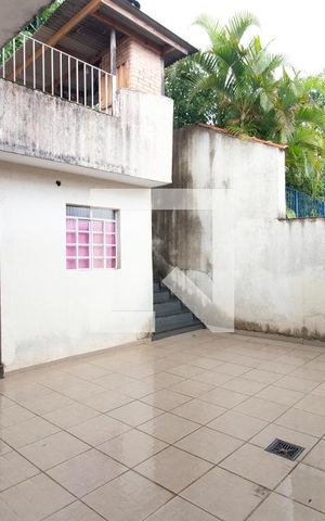 Casa à venda com 300m², 5 quartos e 6 vagasQuintal