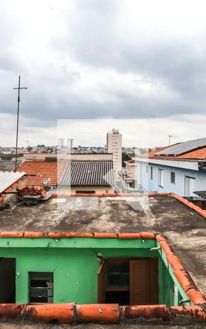 Casa à venda com 250m², 3 quartos e 2 vagas Casa à venda com 250m², 3 quartos e 2 vagasQuarto 1
