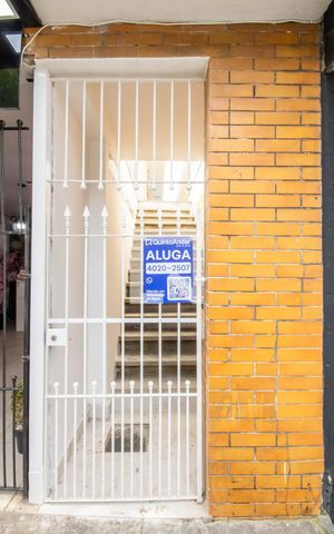Casa para alugar com 80m², 2 quartos e sem vagaFachada