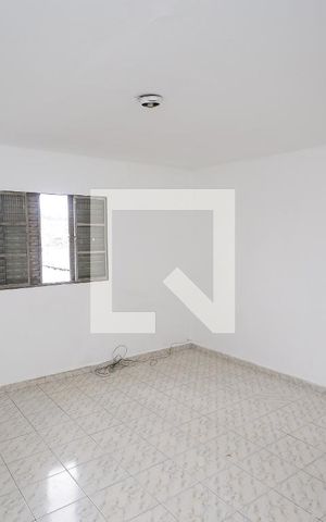 Casa para alugar com 60m², 2 quartos e 1 vaga Casa para alugar com 60m², 2 quartos e 1 vagaquarto 2