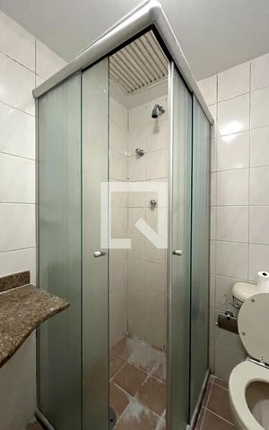 Apartamento à venda com 75m², 3 quartos e 2 vagas Apartamento à venda com 75m², 3 quartos e 2 vagasBanheiro