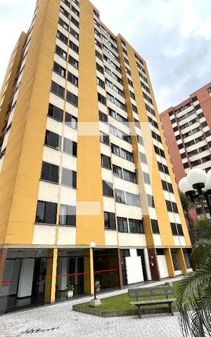 Apartamento à venda com 75m², 3 quartos e 2 vagas Apartamento à venda com 75m², 3 quartos e 2 vagasFachada