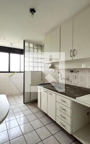 Apartamento à venda com 75m², 3 quartos e 2 vagas Apartamento à venda com 75m², 3 quartos e 2 vagasCozinha