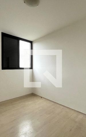 Apartamento à venda com 75m², 3 quartos e 2 vagas Apartamento à venda com 75m², 3 quartos e 2 vagasQuarto