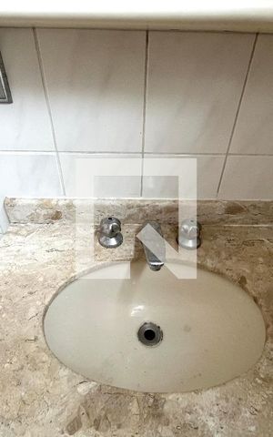 Apartamento à venda com 75m², 3 quartos e 2 vagas Apartamento à venda com 75m², 3 quartos e 2 vagasBanheiro do Quarto