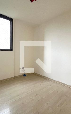 Apartamento à venda com 75m², 3 quartos e 2 vagas Apartamento à venda com 75m², 3 quartos e 2 vagasQuarto 2