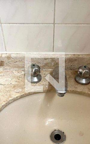 Apartamento à venda com 75m², 3 quartos e 2 vagas Apartamento à venda com 75m², 3 quartos e 2 vagasBanheiro do Quarto