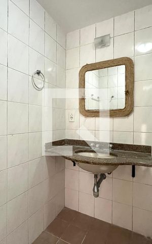 Apartamento à venda com 75m², 3 quartos e 2 vagas Apartamento à venda com 75m², 3 quartos e 2 vagasBanheiro