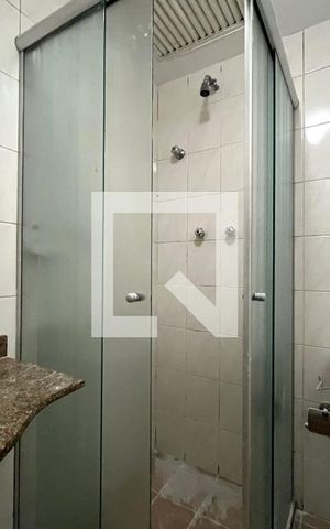 Apartamento à venda com 75m², 3 quartos e 2 vagas Apartamento à venda com 75m², 3 quartos e 2 vagasBanheiro