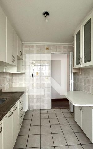 Apartamento à venda com 75m², 3 quartos e 2 vagas Apartamento à venda com 75m², 3 quartos e 2 vagasCozinha