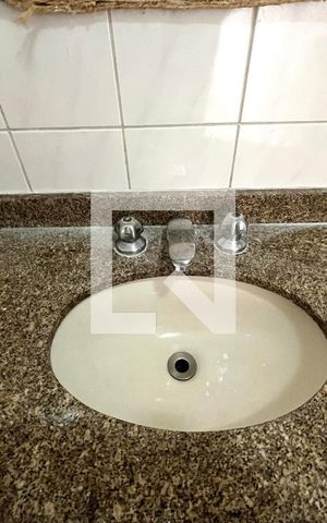 Apartamento à venda com 75m², 3 quartos e 2 vagas Apartamento à venda com 75m², 3 quartos e 2 vagasBanheiro