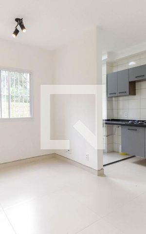 Apartamento para alugar com 41m², 2 quartos e sem vaga Apartamento para alugar com 41m², 2 quartos e sem vagaSala