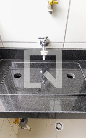 Apartamento para alugar com 41m², 2 quartos e sem vaga Apartamento para alugar com 41m², 2 quartos e sem vagaÁrea de Serviço