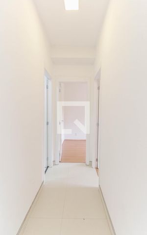 Apartamento para alugar com 41m², 2 quartos e sem vaga Apartamento para alugar com 41m², 2 quartos e sem vagaCorredor