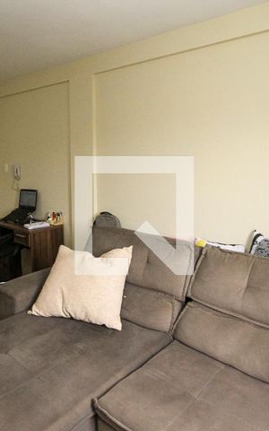 Apartamento à venda com 64m², 2 quartos e 1 vaga Apartamento à venda com 64m², 2 quartos e 1 vagaSala