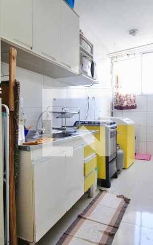 Apartamento para alugar com 80m², 3 quartos e 2 vagas Apartamento para alugar com 80m², 3 quartos e 2 vagasCozinha e Área de Serviço