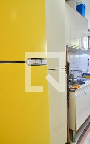 Apartamento para alugar com 80m², 3 quartos e 2 vagas Apartamento para alugar com 80m², 3 quartos e 2 vagasCozinha e Área de Serviço