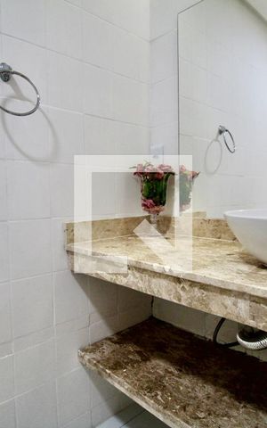 Apartamento para alugar com 80m², 3 quartos e 2 vagas Apartamento para alugar com 80m², 3 quartos e 2 vagasBanheiro Social