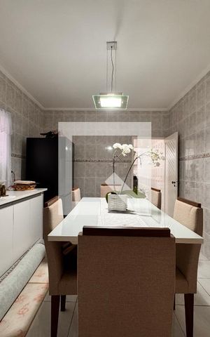 Casa à venda com 300m², 3 quartos e 2 vagasCopa 