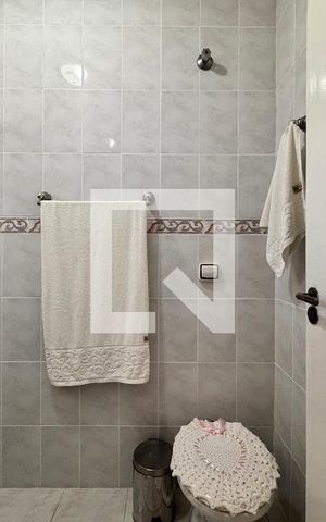 Casa à venda com 300m², 3 quartos e 2 vagasBanheiro da suíte 