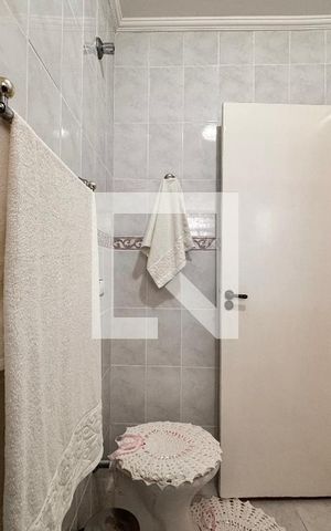 Casa à venda com 300m², 3 quartos e 2 vagasBanheiro da suíte 
