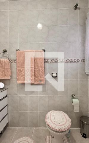 Casa à venda com 300m², 3 quartos e 2 vagasBanheiro