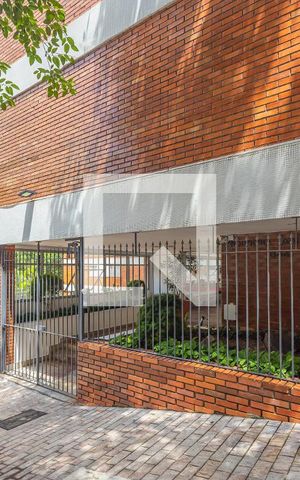 Apartamento à venda com 100m², 2 quartos e 1 vagaFachada