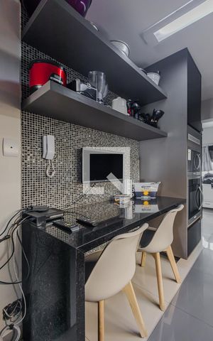 Apartamento à venda com 100m², 2 quartos e 1 vagaCozinha