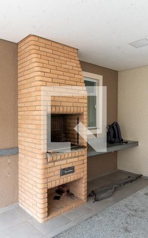 Apartamento à venda com 48m², 2 quartos e 1 vaga Apartamento à venda com 48m², 2 quartos e 1 vagaÁrea comum - Churrasqueira